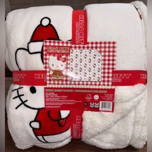Cute 🥰 Xmas Collection Hello Kitty Sherpa Backed Blanket Full/Queen Size 90”x90”
